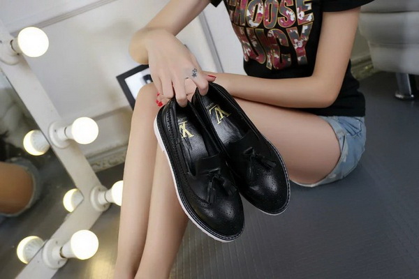 LV Casual shoes Women--032